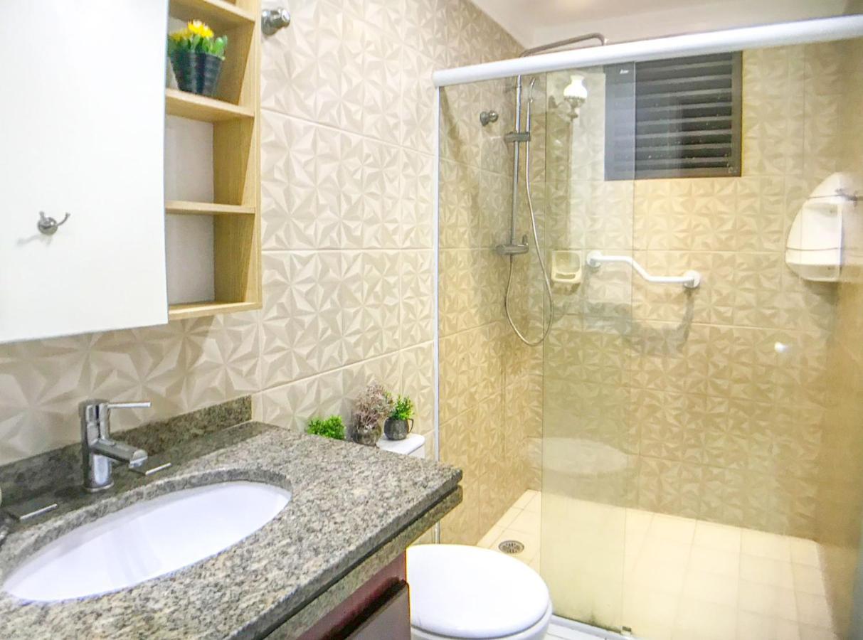 Apartamento A 70 Metros Da Praia De Pitangueiras Sp Guarujá Eksteriør billede